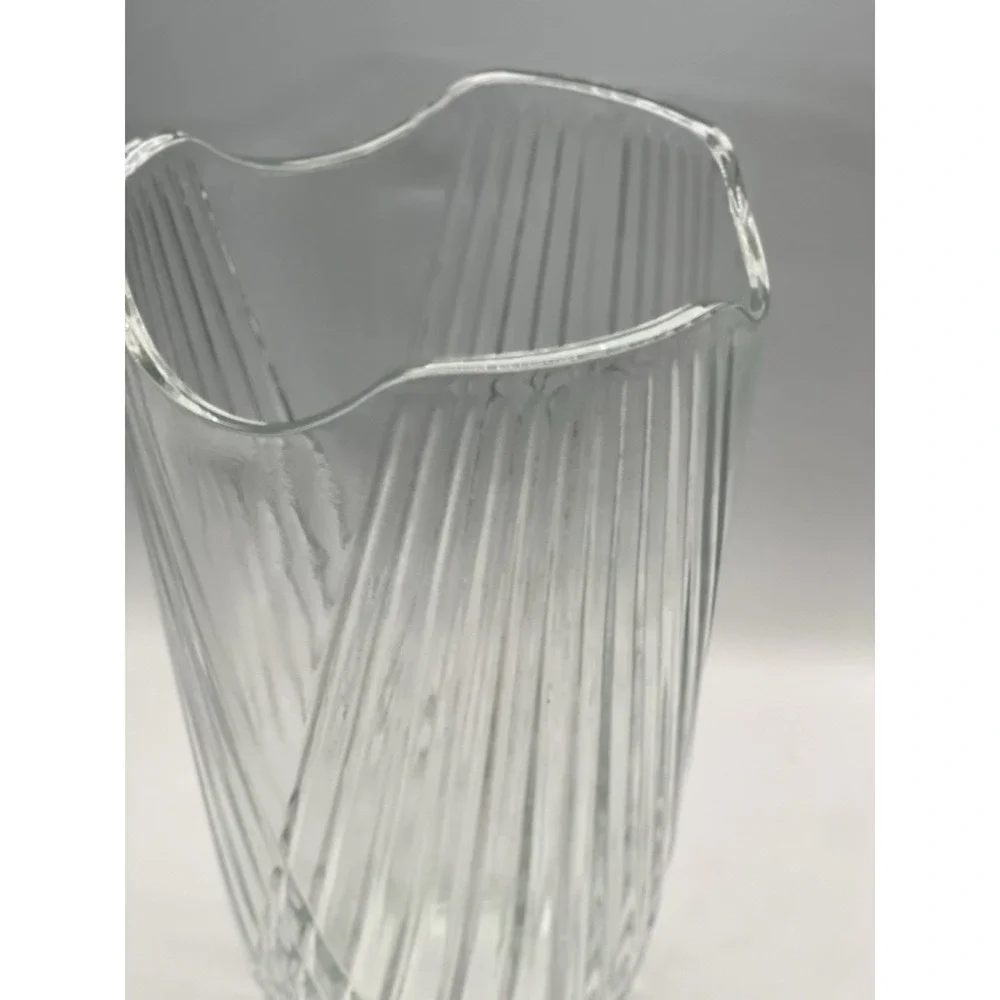 Cristal D'Arques Crystal Vase Clear Ribbed‎ Scalloped Rim Vintage Centerpiece 8